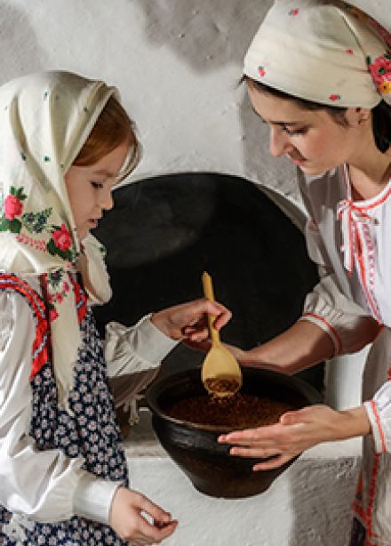 Обереги в русском костюме. Музейное занятие