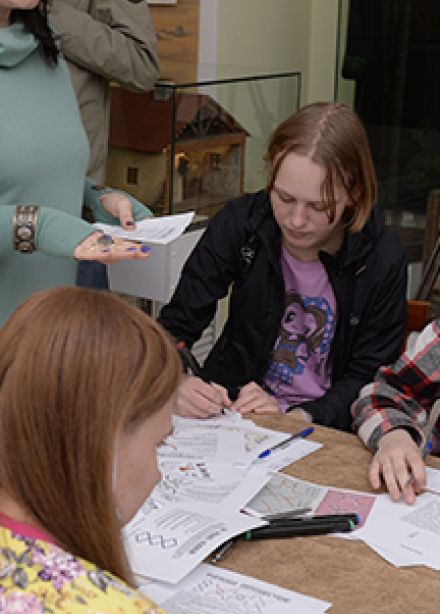 На языке рун. Занятие